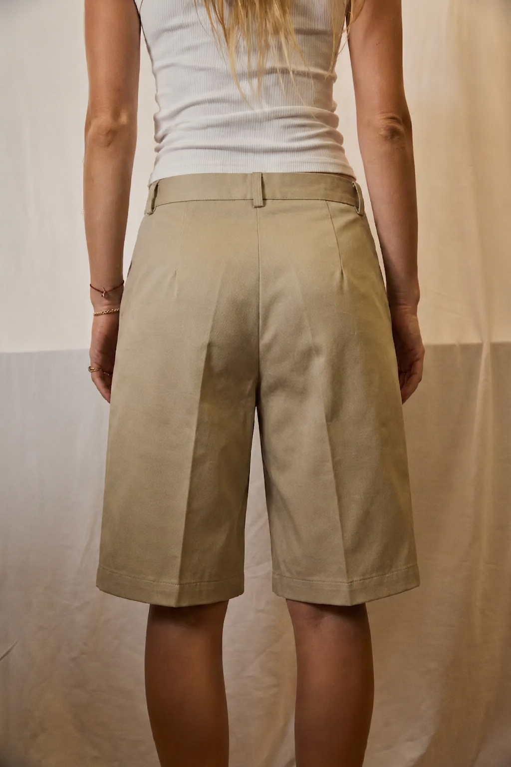 SHORT PLEATED PANTS-KHAKI